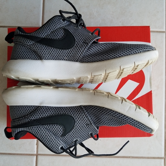 Nike PS Roshi Run - Picture 2 of 5